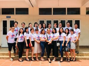 dong phuc hop lop 02