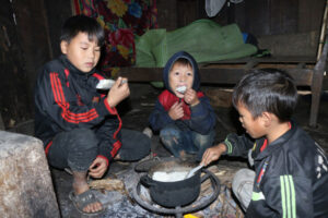 MẢNH ĐỜI KHÔNG TÁCH