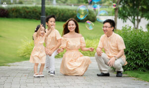 chup anh gia dinh nen mac gi 5