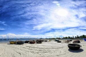 du lich bien xuan thieu 1