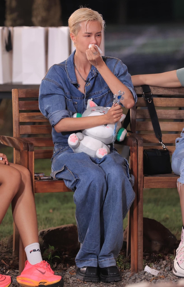 Hát kém và bị loại khỏi Chị đẹp, Hà Kino: Được giải thoát rồi! - Ảnh 4. Hát kém và bị loại khỏi Chị đẹp, Hà Kino: Được giải thoát rồi! - Ảnh 4.