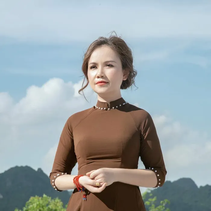 Hoàng Yến cho biết cô giác ngộ Phật pháp sau khi gặp nhiều biến cố trong cuộc sống.