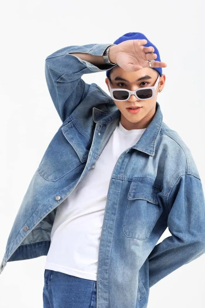 Bắt đầu hoạt động trong lĩnh vực nghệ thuật chuyên nghiệp từ năm 2014 với nhiều vai trò khác nhau, đến năm 2020, Tahi chính thức có cơ hội trở thành ca sĩ biểu diễn và bén duyên với nghề người mẫu vào năm 2022.