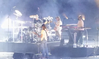 Maroon 5 tập duyệt loạt ca khúc hit toàn cầu tại Phú Quốc