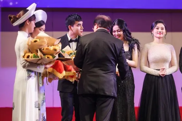 ca si nguyen ha my dam me lon nhat cua toi la tro thanh mot nghe sy opera thuc thu 3427 4