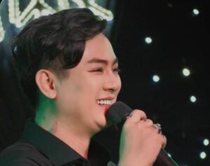Dân mạng bình luận ‘bắt bẻ’ việc Hoài Lâm hát sai lời, lời phản hồi của nam ca sĩ gây chú ý
