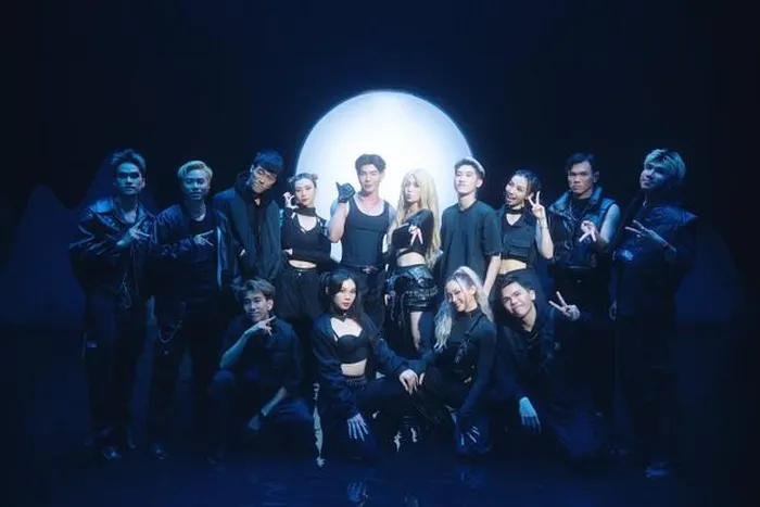 khoe vu dao cuc quyen ru erik lan dau ket hop voi nu ca si gen z nay khien v net xuyt xoa gap doi visual 3420 1