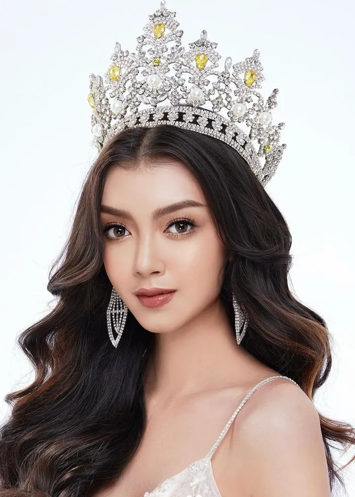 nu sinh moi 16 tuoi dang quang hoa hau hoa binh myanmar 2023 3508 1