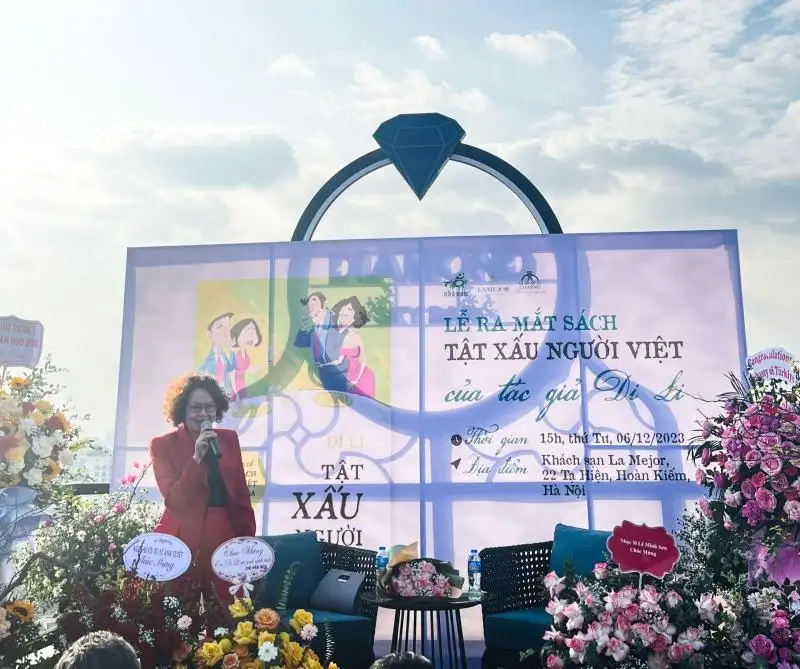 Khám phá “TẬT XẤU NGƯỜI VIỆT” cùng tác giả Di Li 2 Khám phá “TẬT XẤU NGƯỜI VIỆT” cùng tác giả Di Li