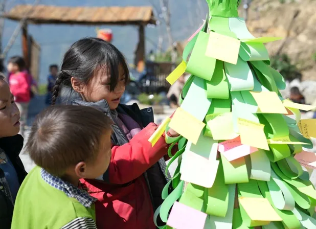 Du lịch thiện nguyện, trải nghiệm – Giáng sinh trên bản nhỏ 3 Du lịch thiện nguyện, trải nghiệm – Giáng sinh trên bản nhỏ