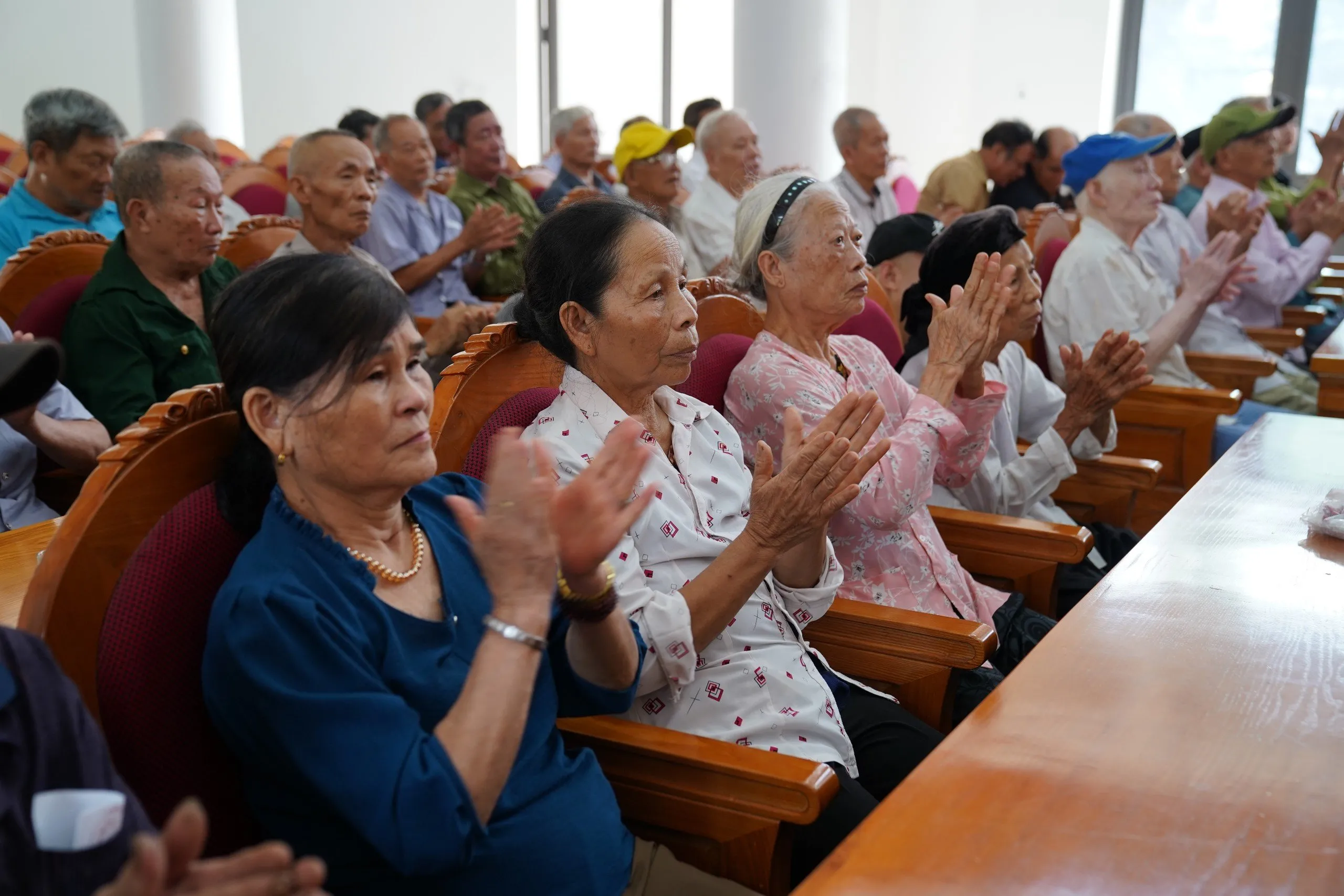 Phòng khám St. Paul thực hiện chương trình ‘Ghi công ơn – đáp nghĩa tình’